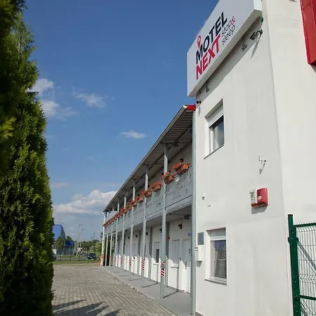 Motel Next